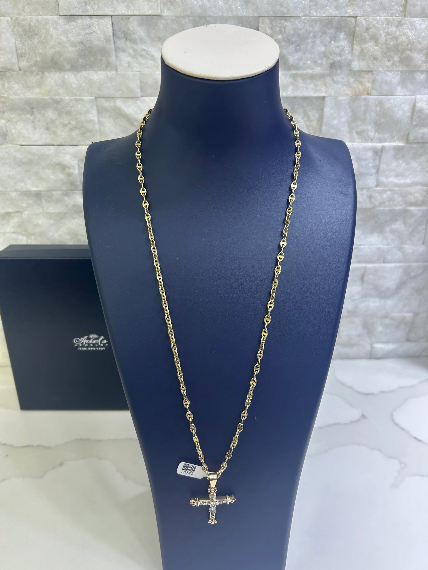 Chain yellow gold 14kt. 13.47DWT Cruz 14kt