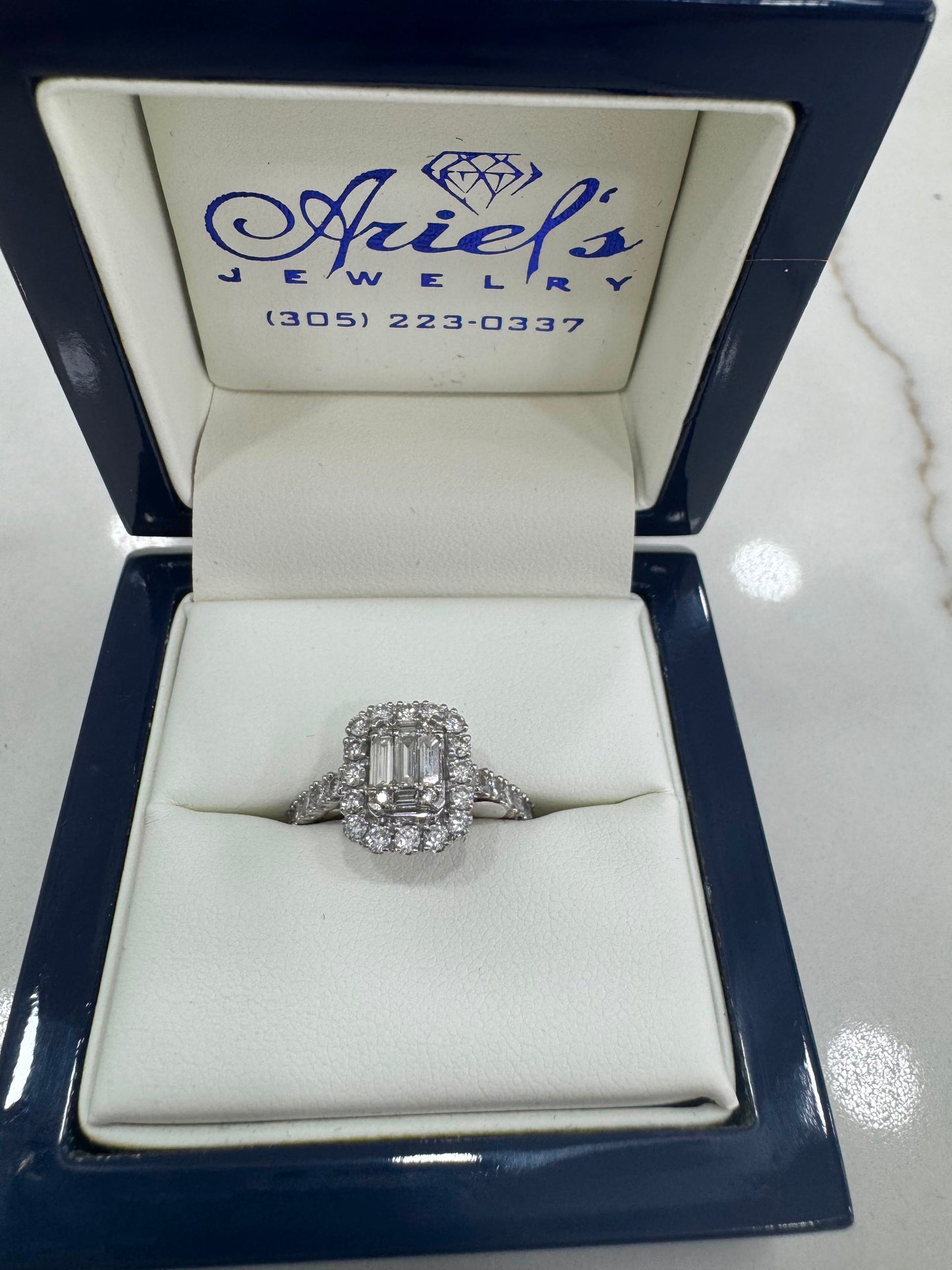 Ring White Gold 14kt Diamantes Parte d Pago