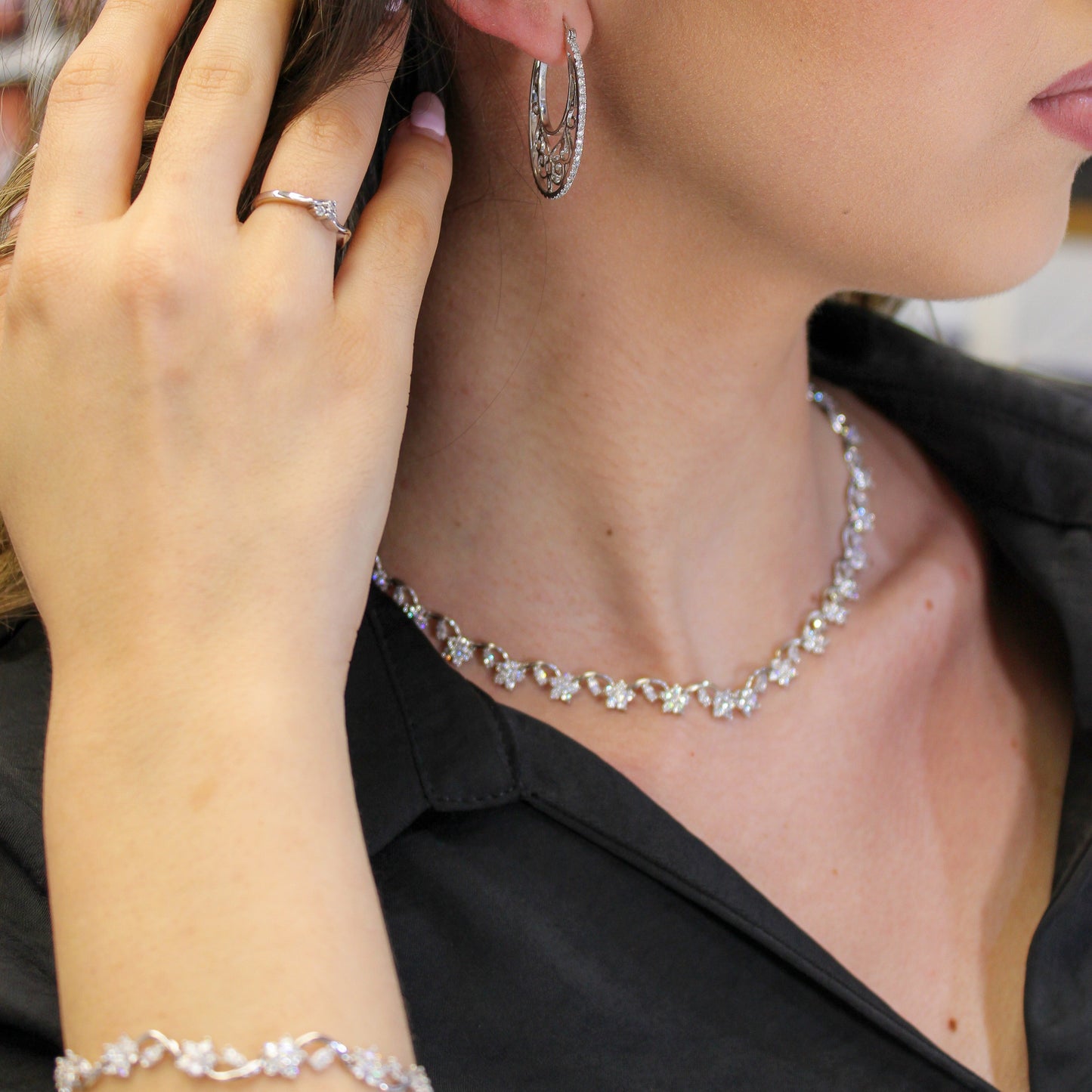 Women's Flower Swirl Hoop Earrings In 14K White Gold