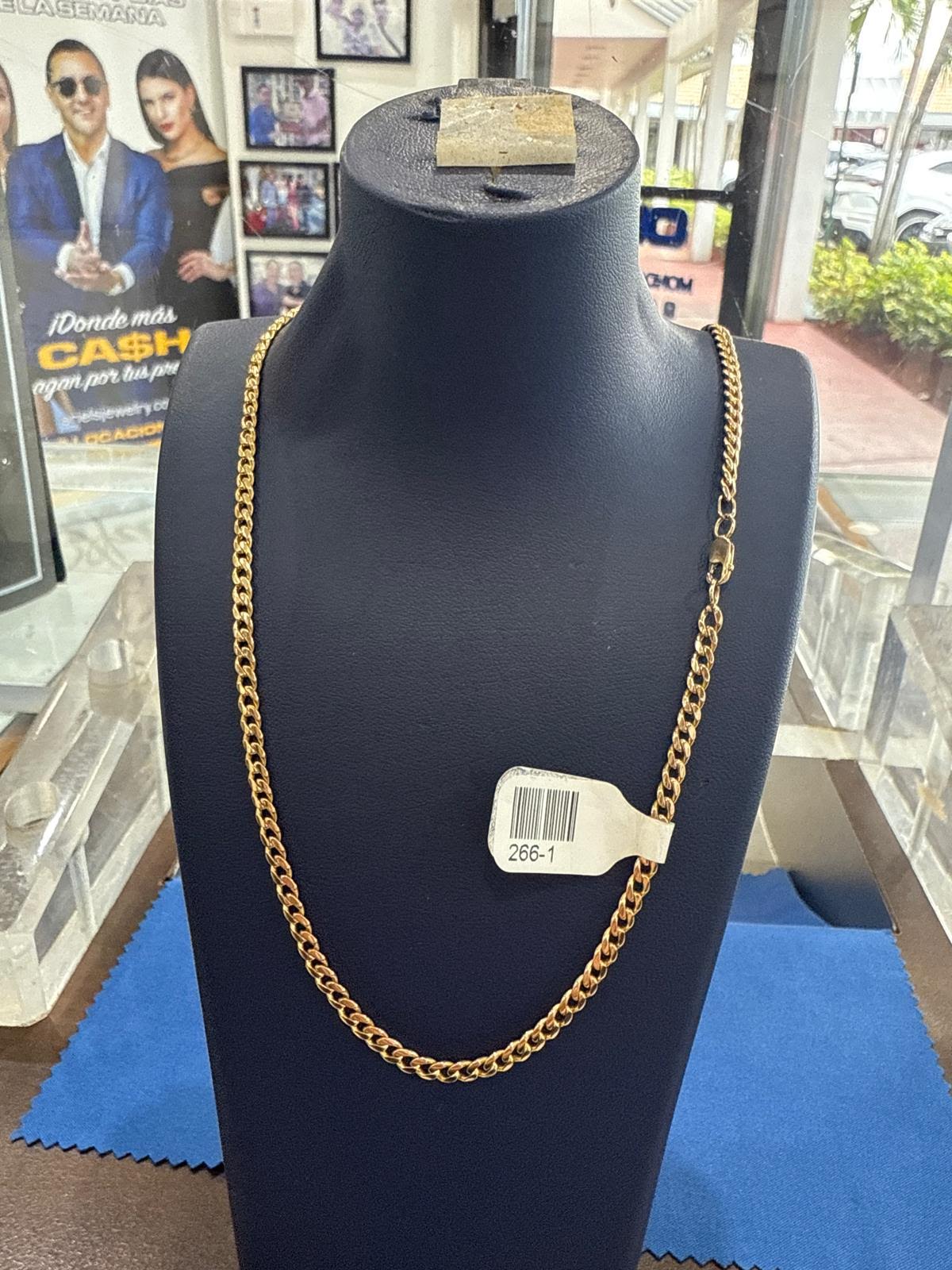 CUBAN LINK CHAIN