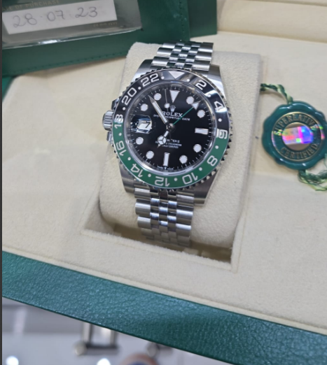 ROLEX GMT-MASTER II 40MM - 126720VTNR