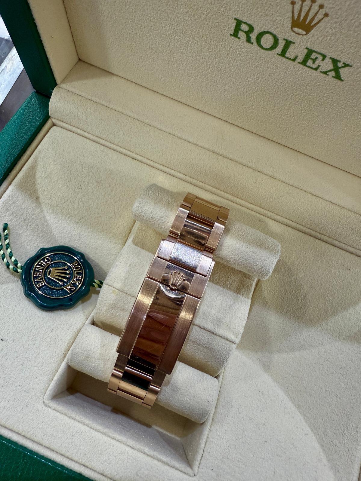 ROLEX GMT MASTER II ROSE GOLD BLACK FACE 40MM - D743G134