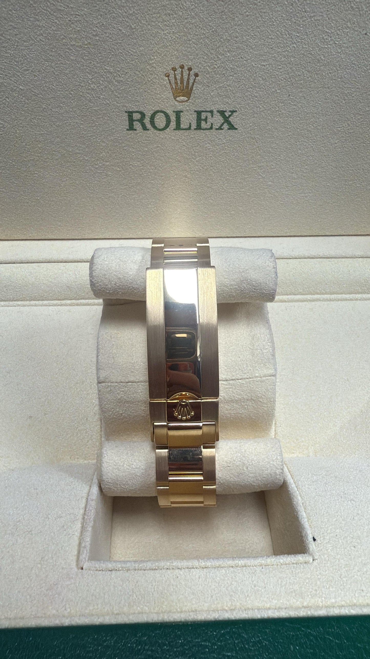 ROLEX SUBMARINER YELLOW GOLD 41MM