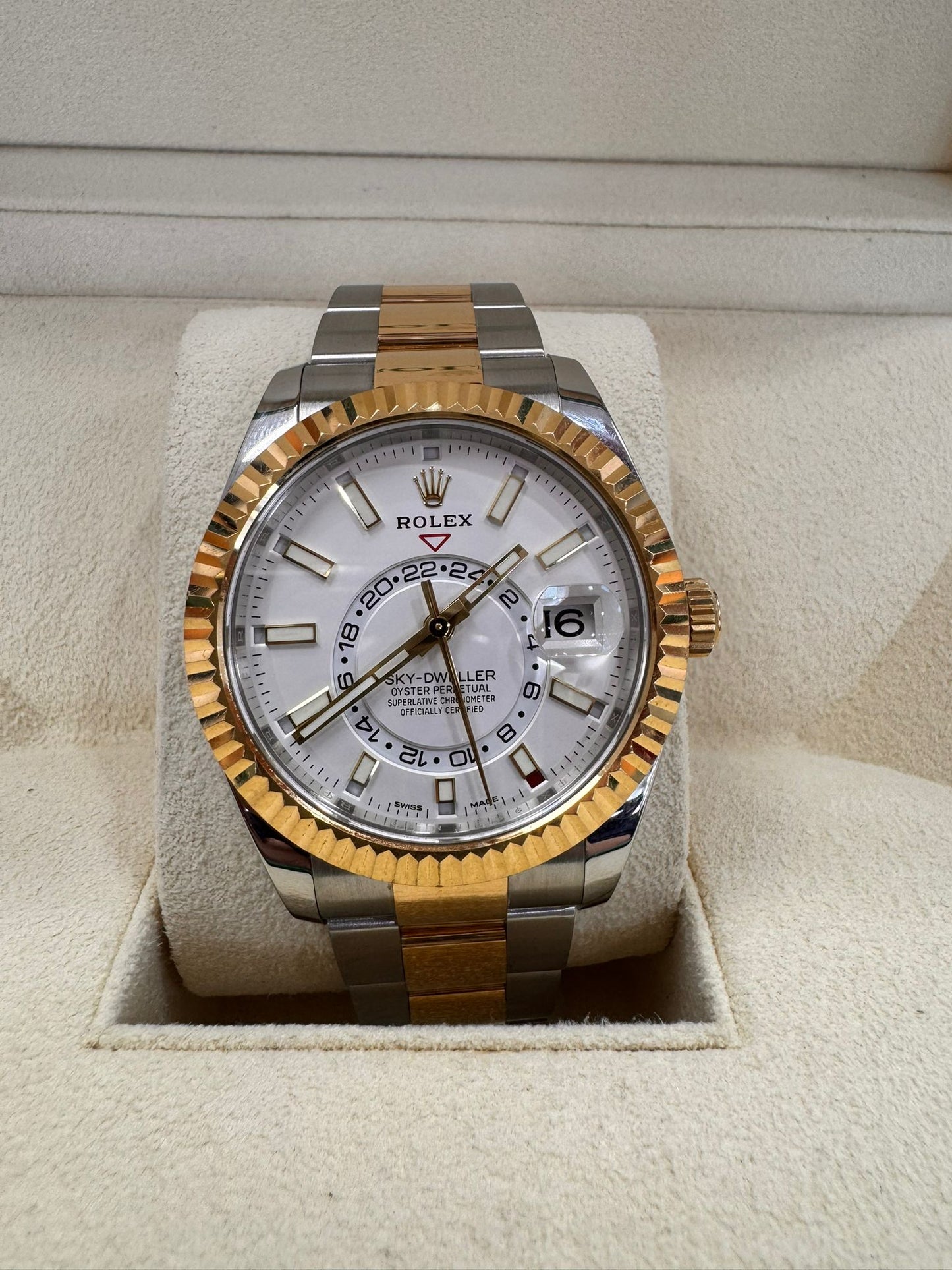 ROLEX TWO-TONE SKY-DWELLER 42MM - 326933