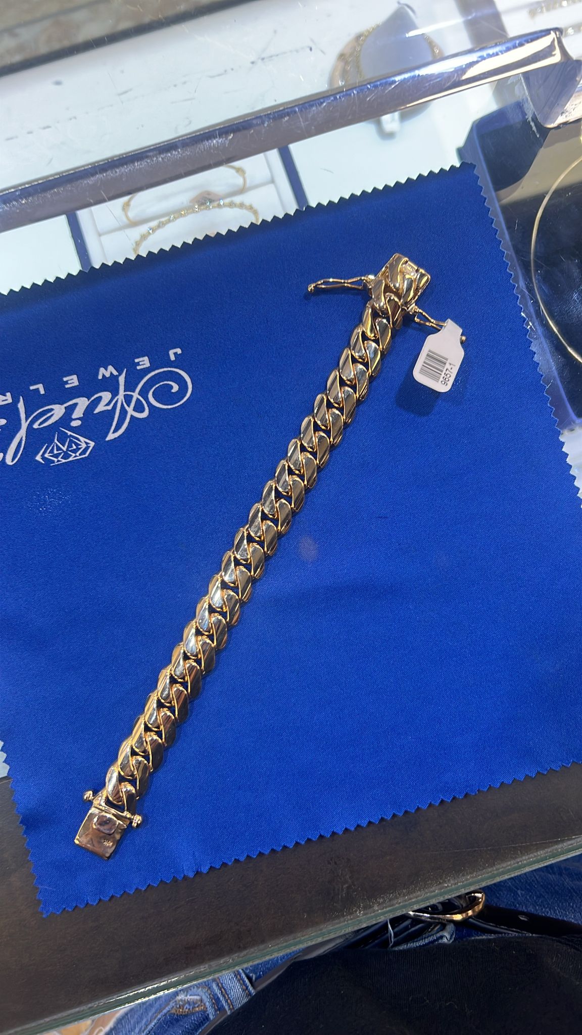 Bracelet
