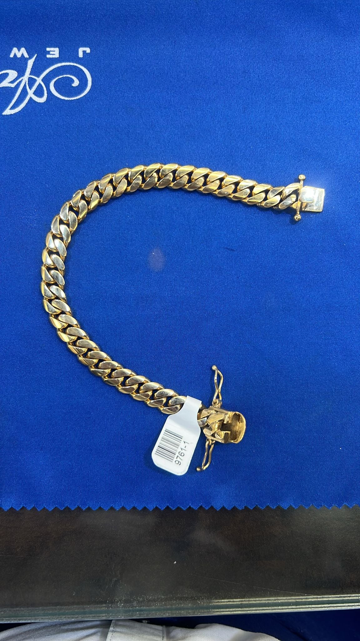 Bracelet
