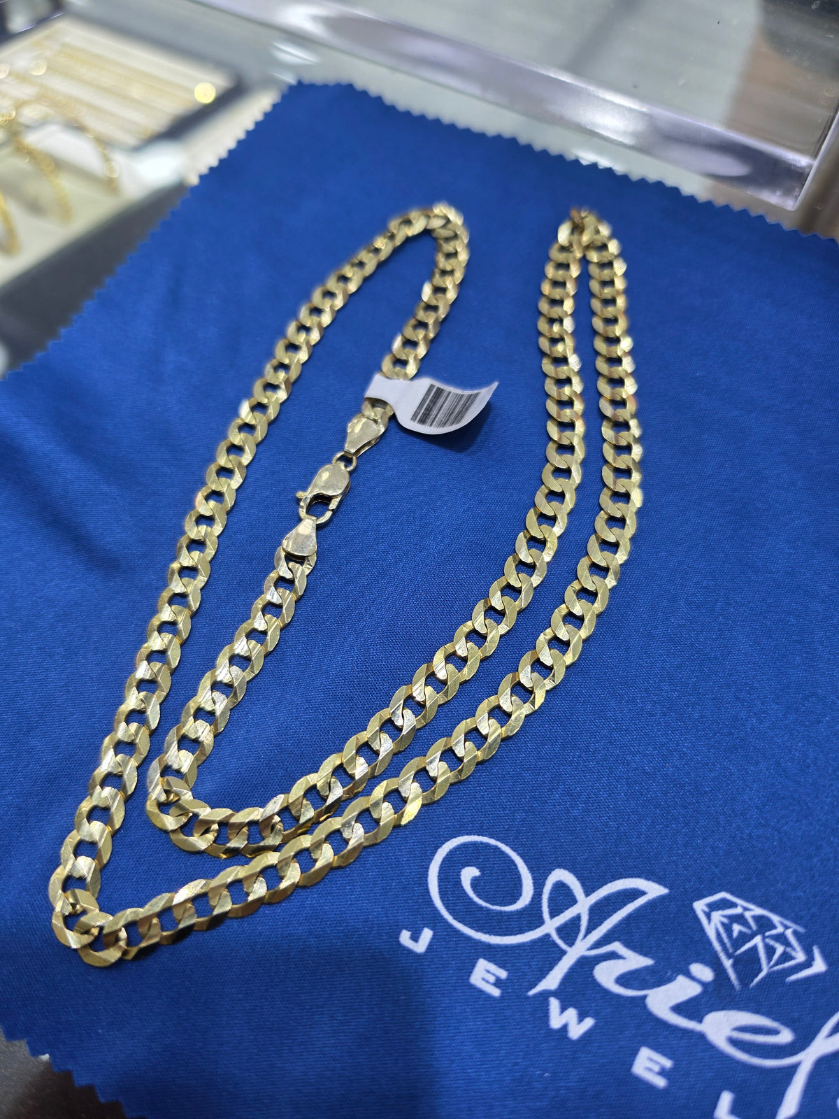 Cuban american chain (part of payment)
