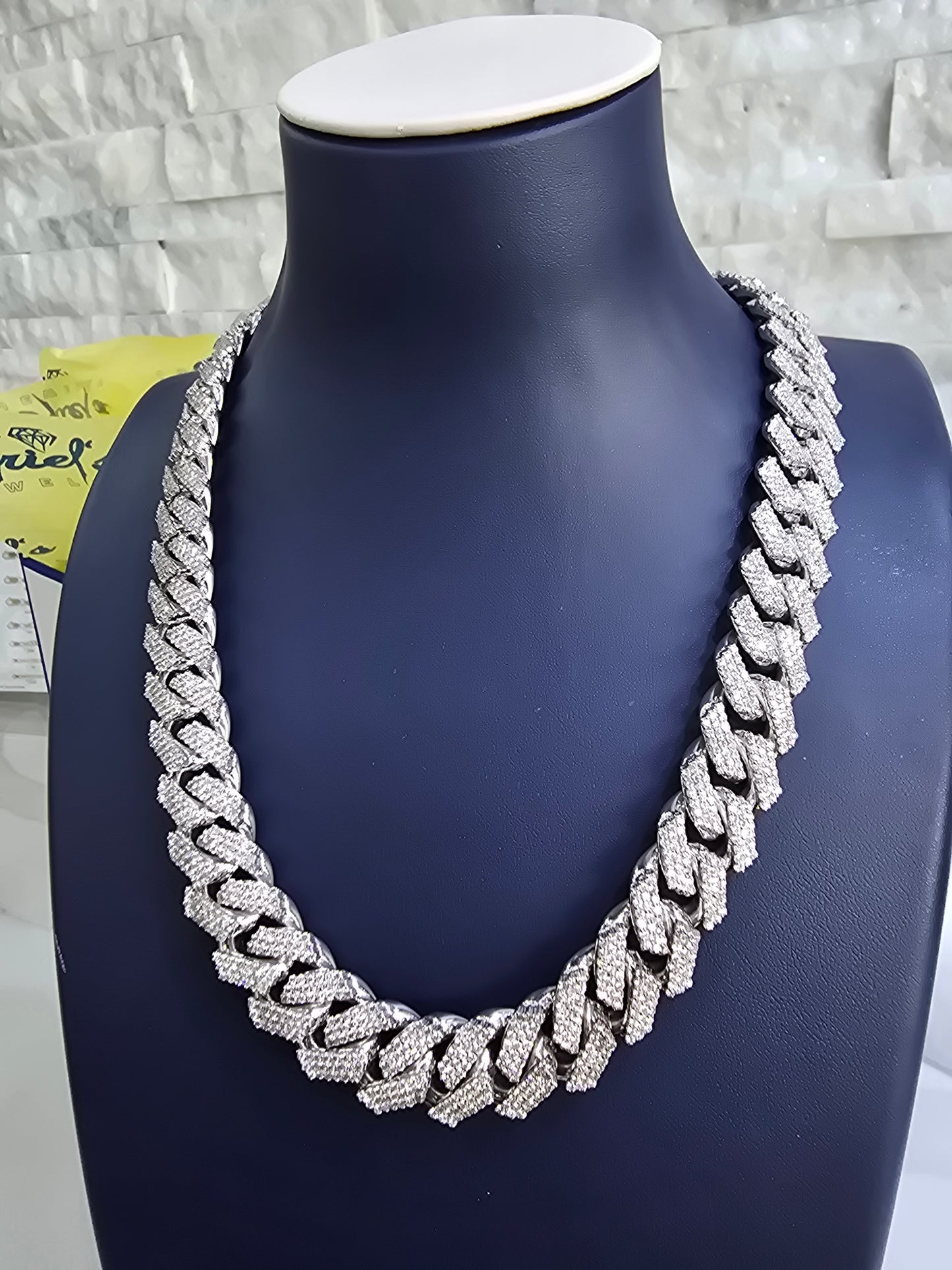 Ice cuban link chain