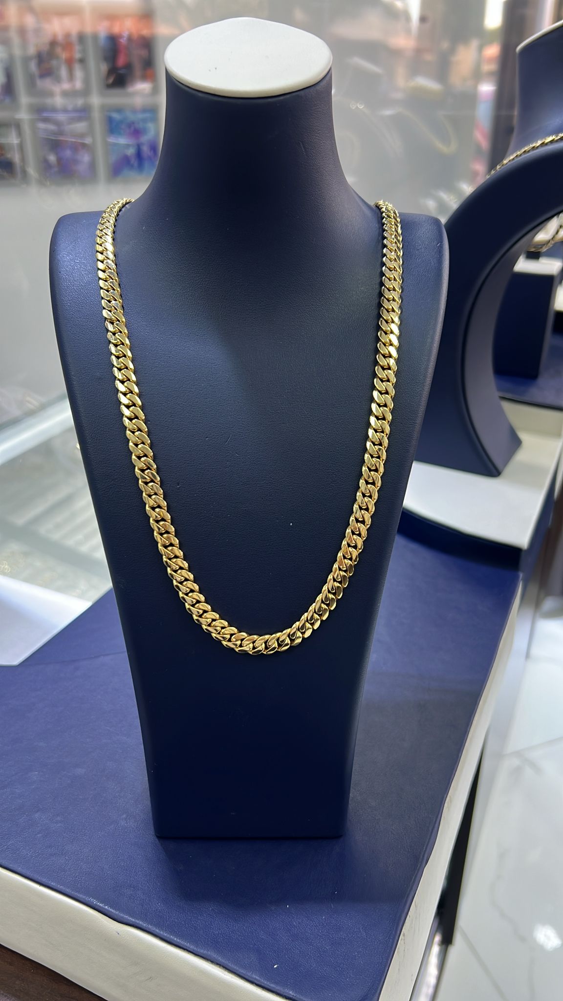 Different of chain