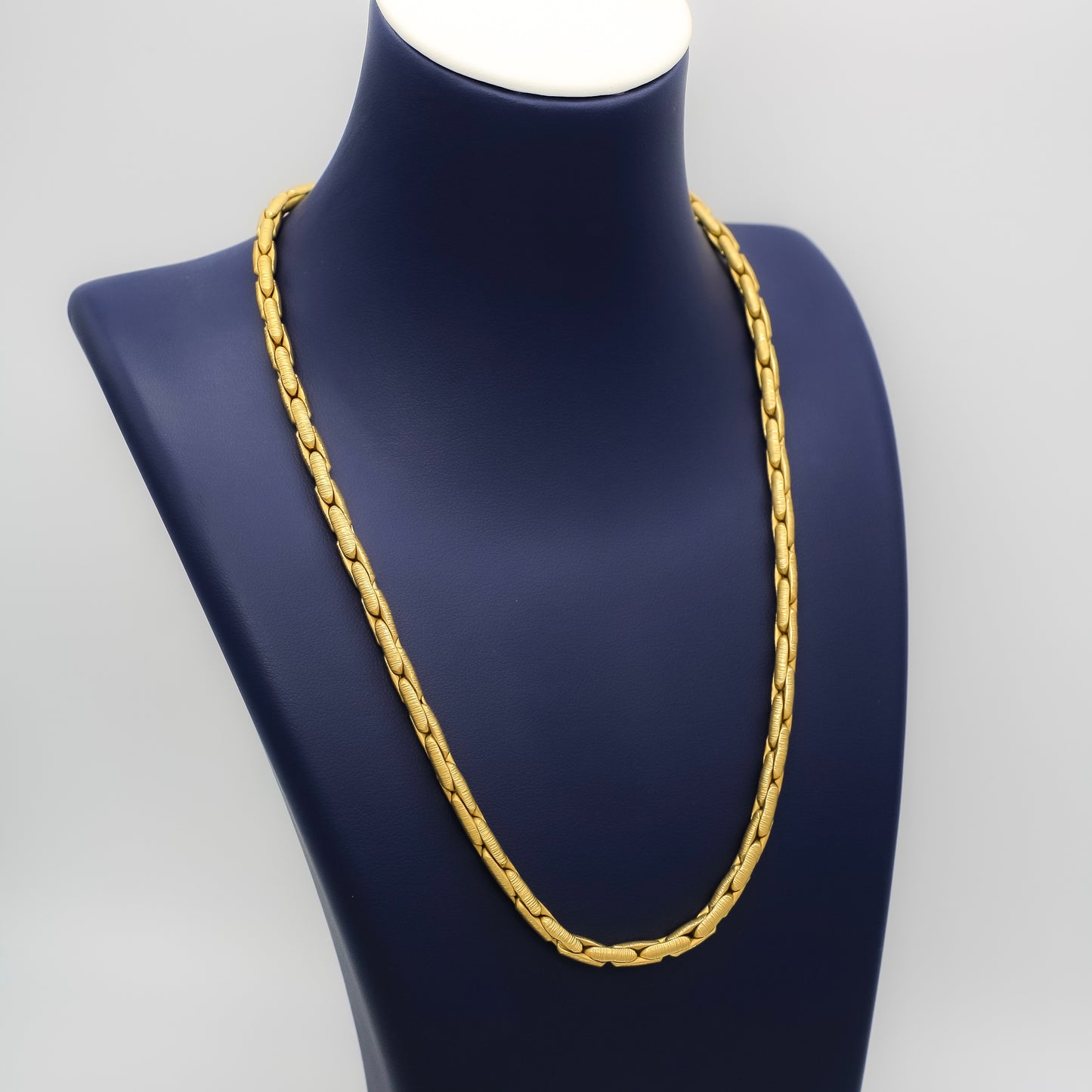 Women’s Fancy Chain Necklace In 18K Gold