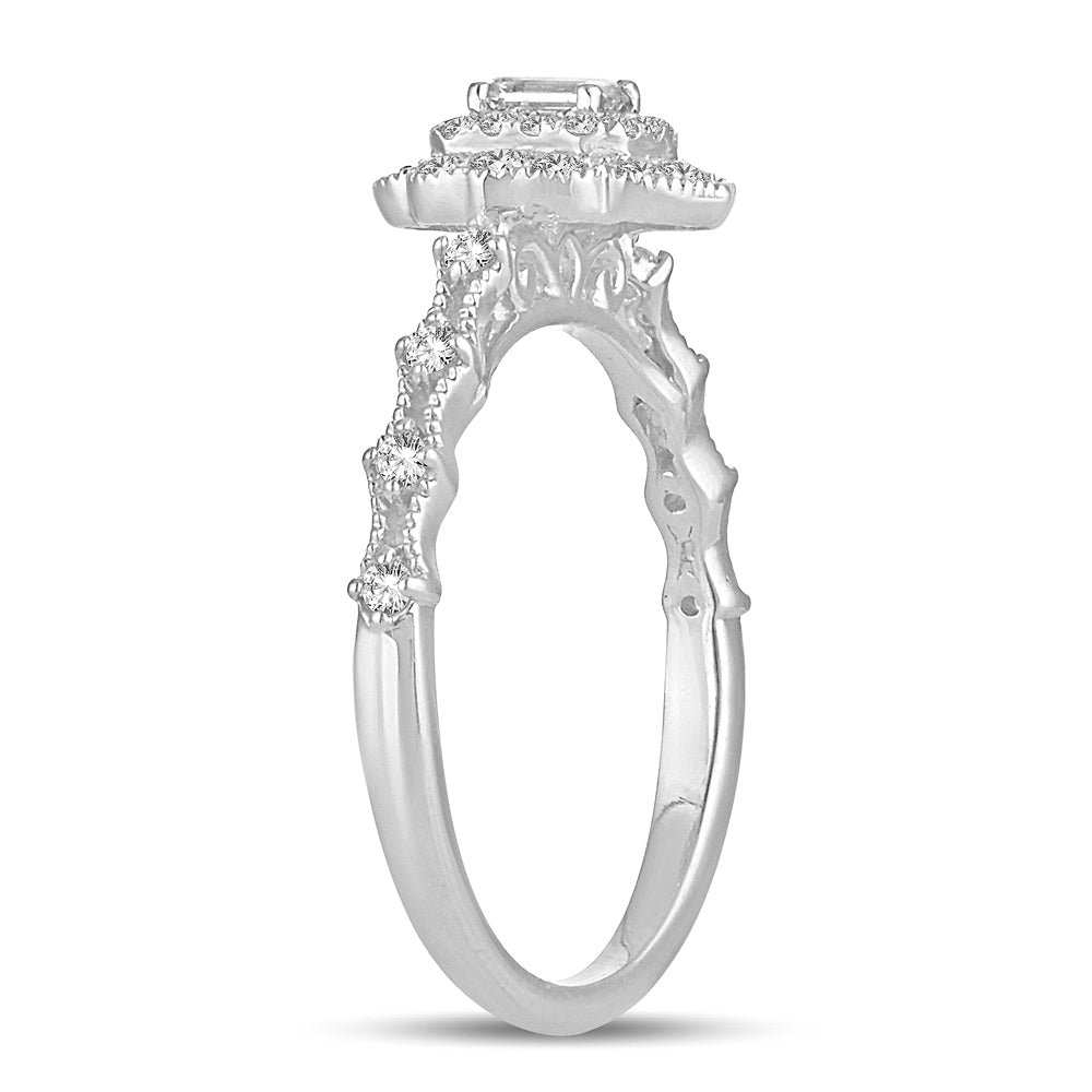 Classic Splendor: 14K 0.50 CT Diamond Engagement Ring