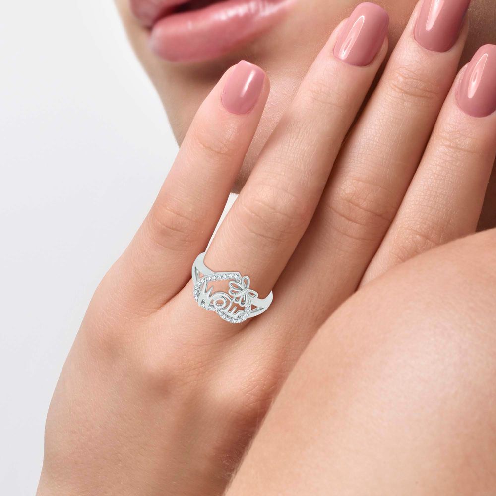 Anillo "mamá" de diamantes de 0,16 quilates en oro blanco de 10 quilates