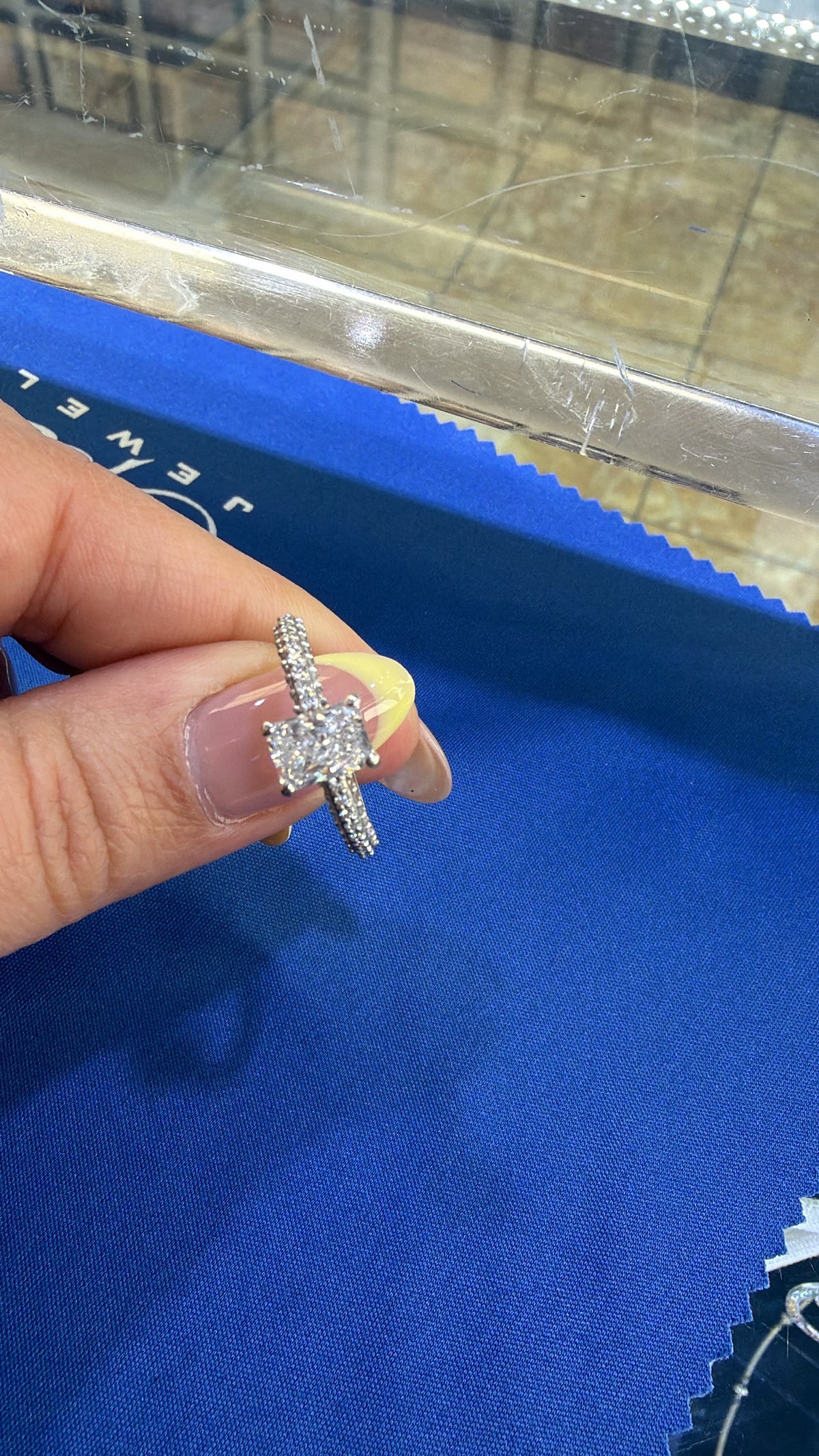 Anillo lab diam