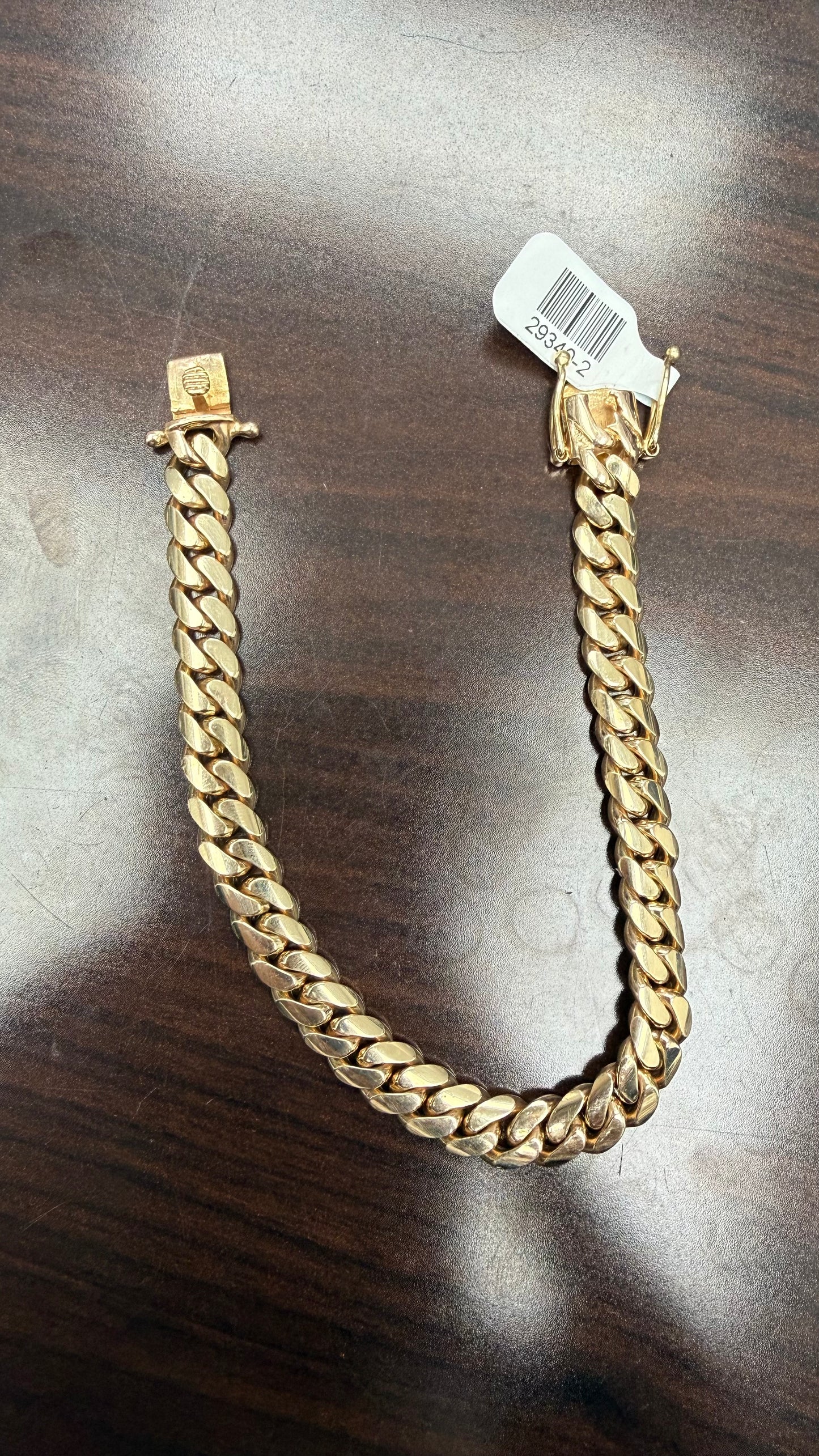 BRACELET