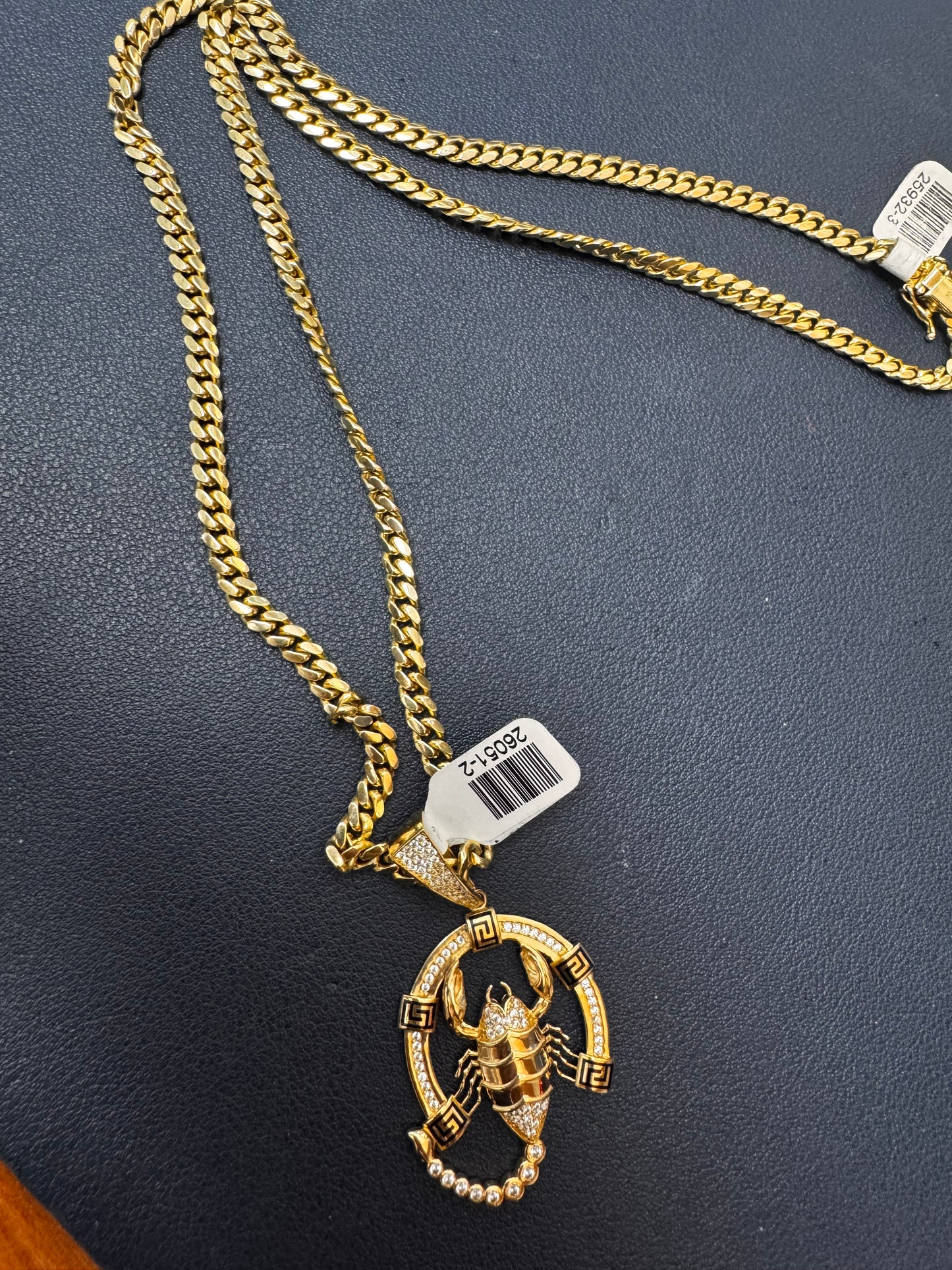PAYMENT CHAIN AND CHARM
