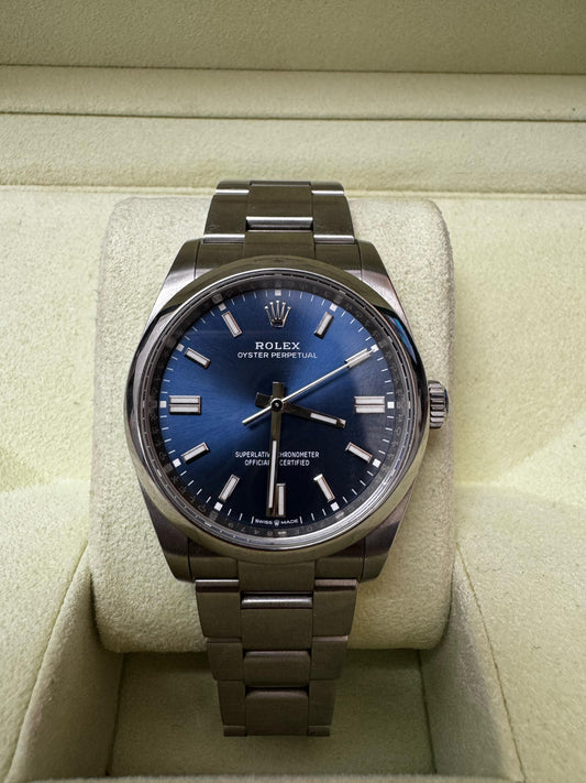 ROLEX OYSTER PERPETUAL BLUE FACE  36MM - 126000