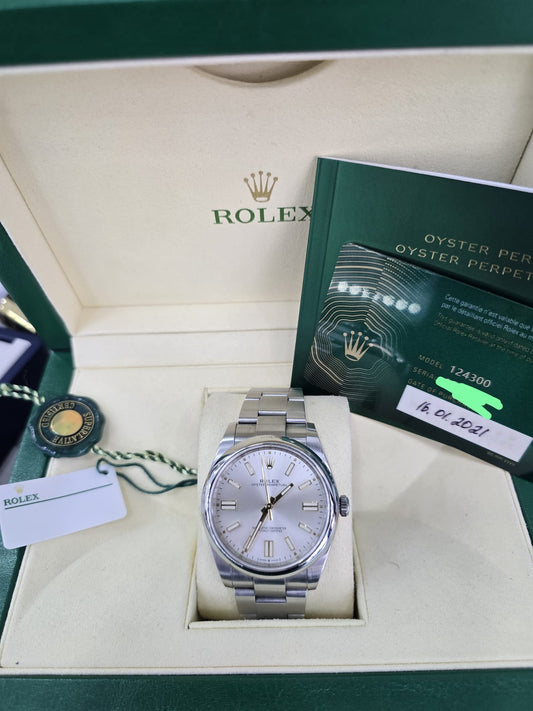 ROLEX OYSTER PERPETUAL 41MM - 124300