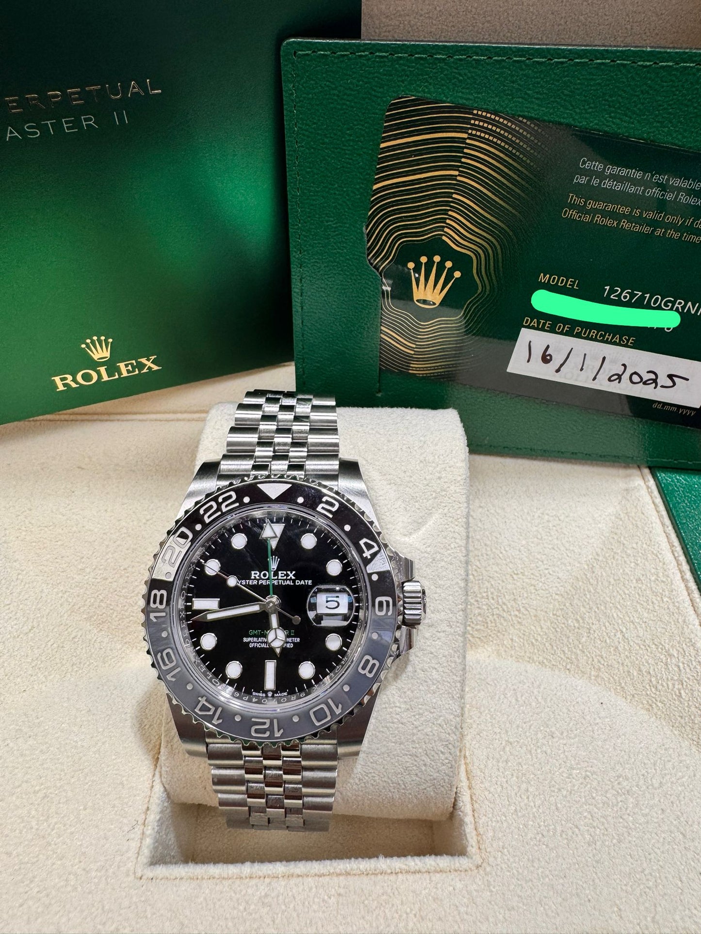 ROLEX GMT-II (Bruce Wayne) 41MM - 126710GRNR