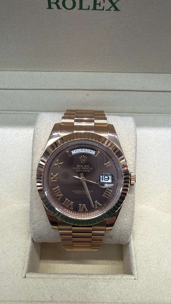 ROLEX DAY-DATE ROSE-GOLD 41MM - 218225