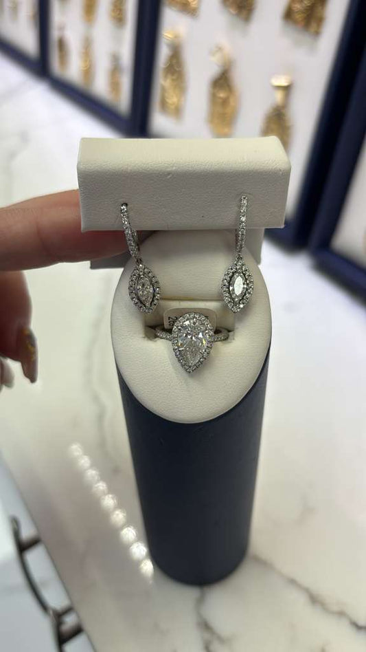 EARRING