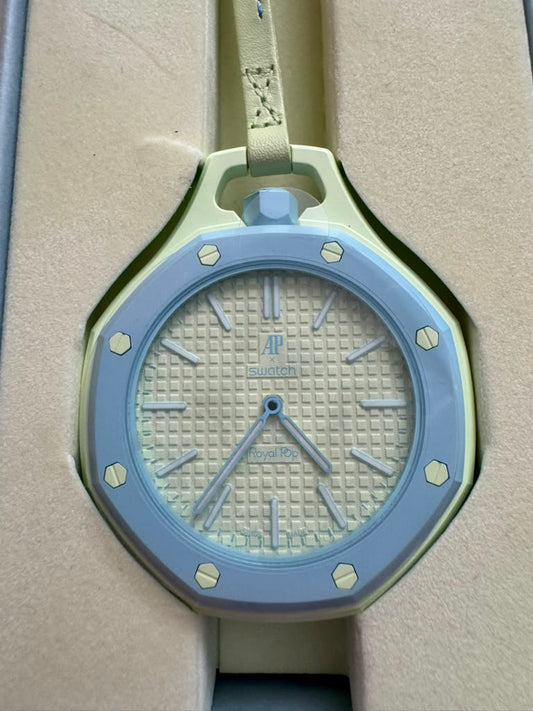 SWATCH ROYAL-POP
