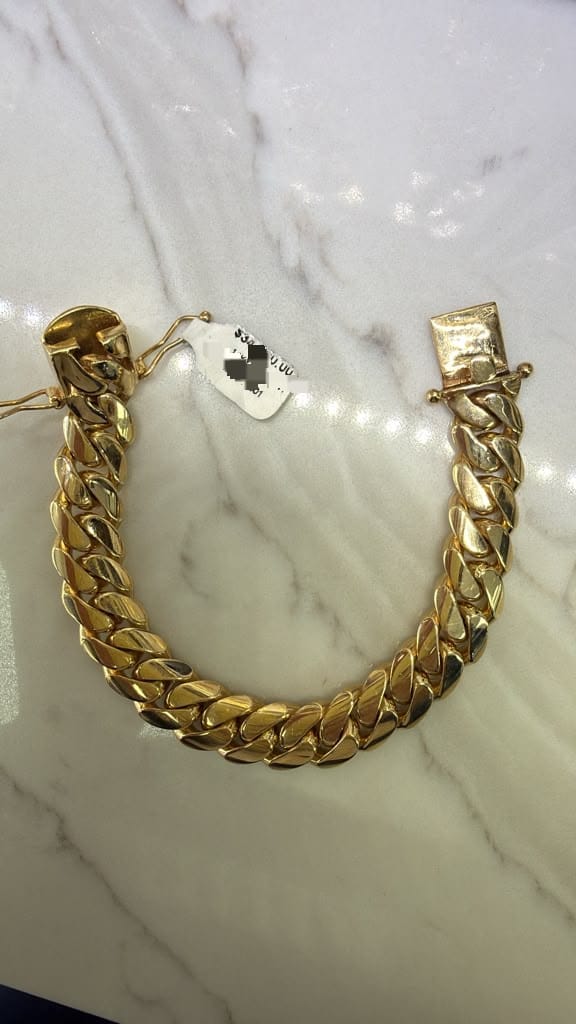 Bracelet cuban link 84.9 dwt , 132 grams in 14kt