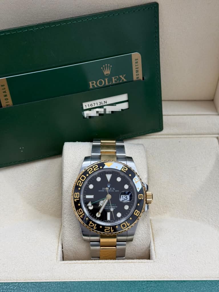 ROLEX GMT-MASTER II-40MM-116713LN