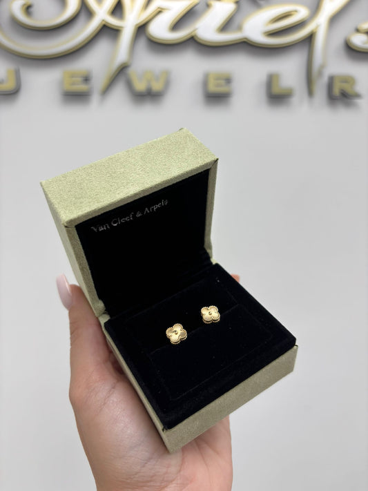 SET OF EARRINGS YG