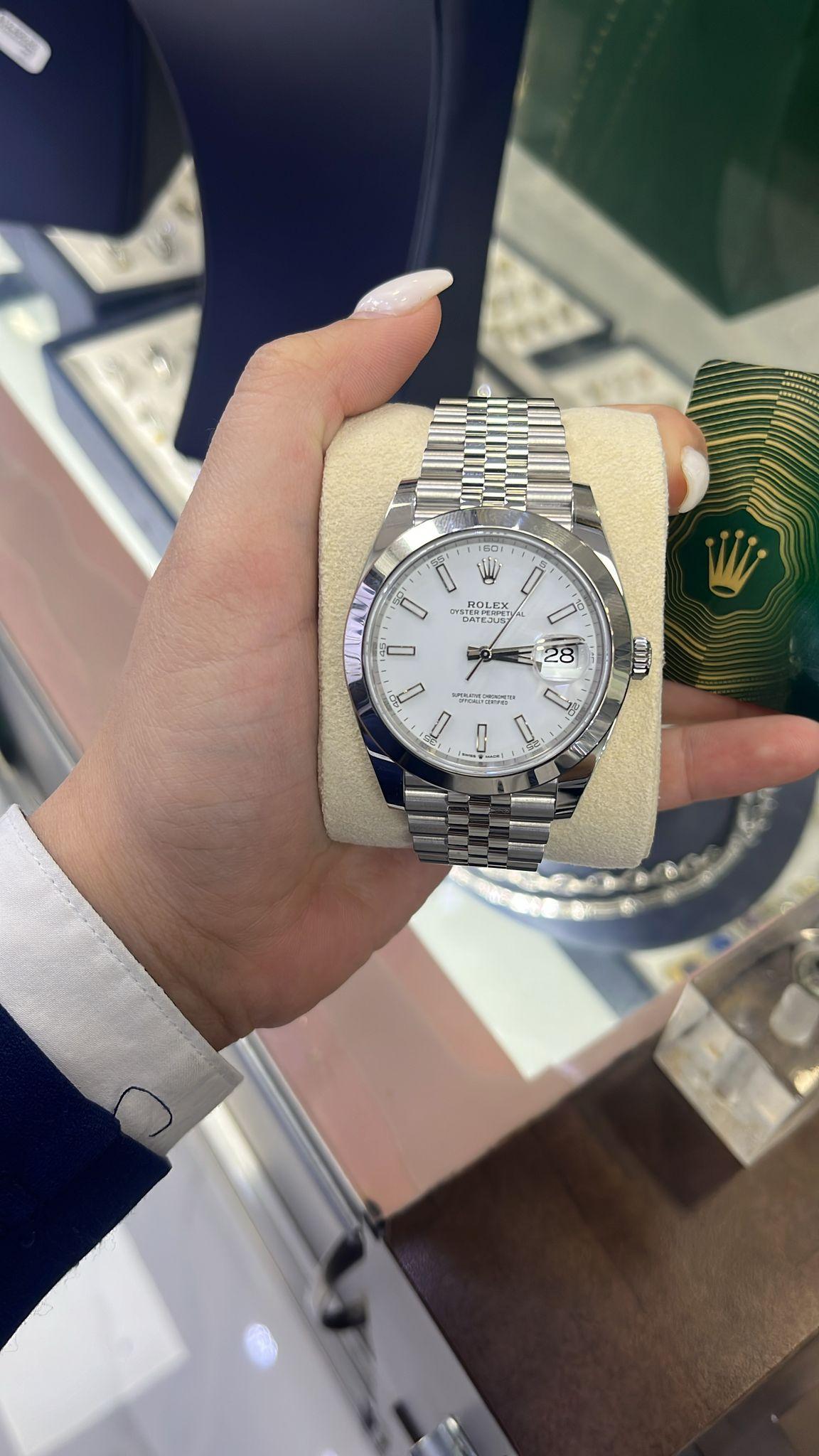 Rolex date just 41mm