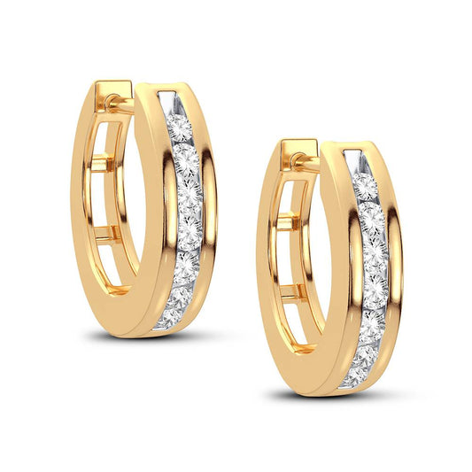 Elegantes aretes Huggie de diamantes en montura de canal - Oro amarillo de 14 k